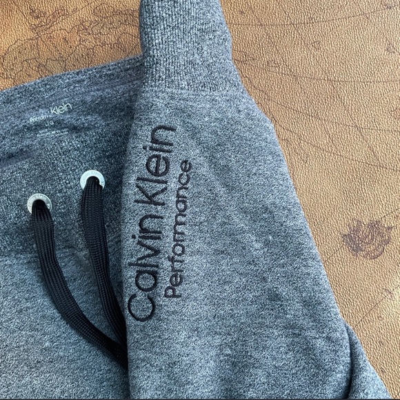 CALVIN KLEIN PERFORMANCE grey joggers Size Large - Picture 2 of 3
